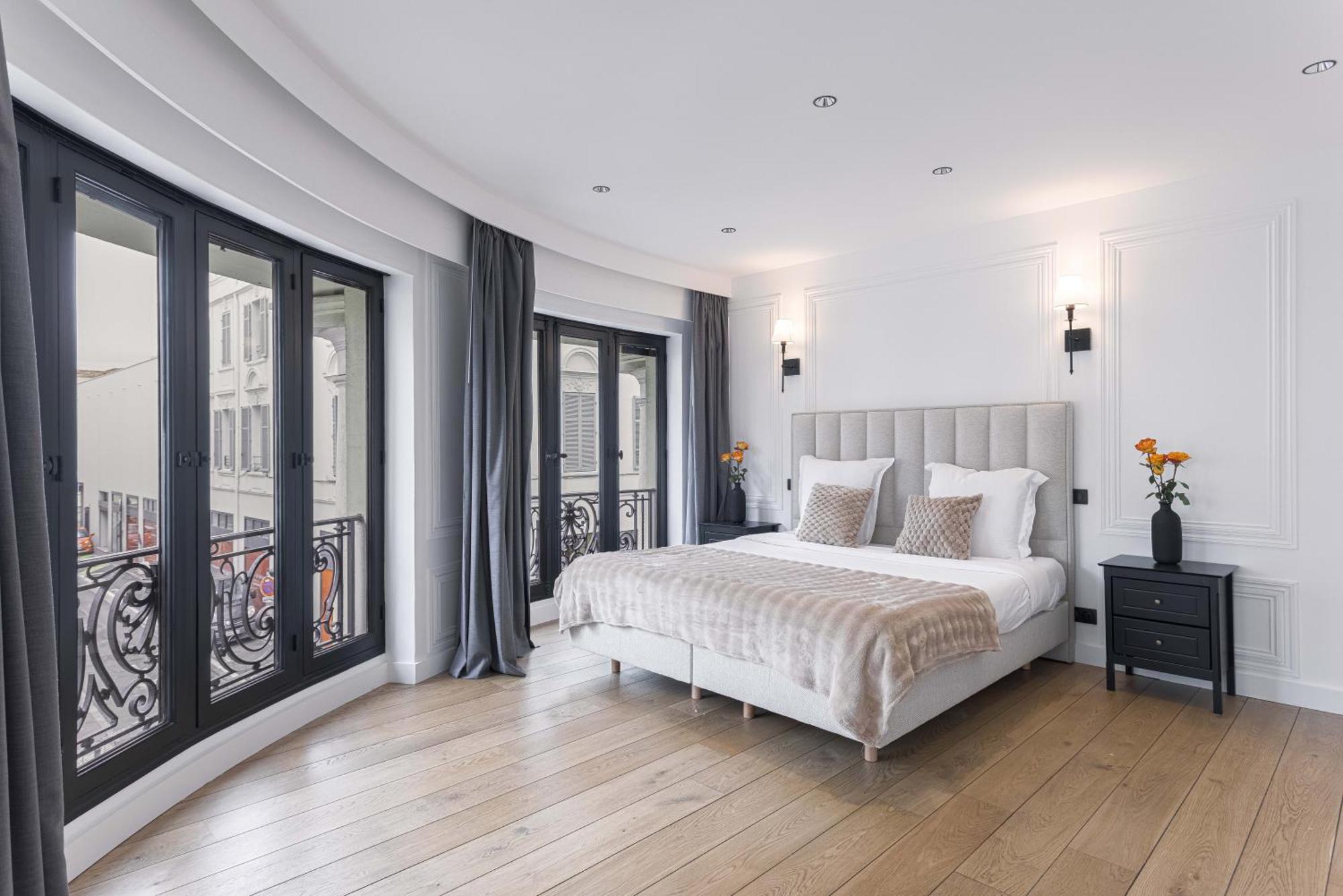 Gatsby Chic & Elegance & Billiards & Fitness & Luxury Appartement