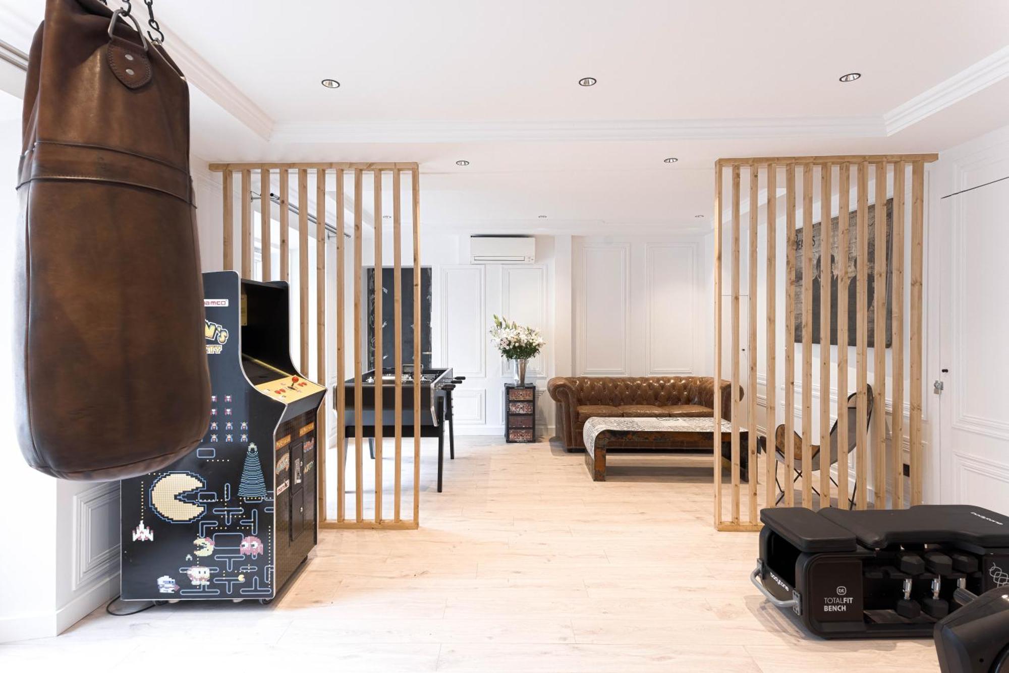 Appartement Gatsby Chic & Elegance & Billiards & Fitness & Luxury