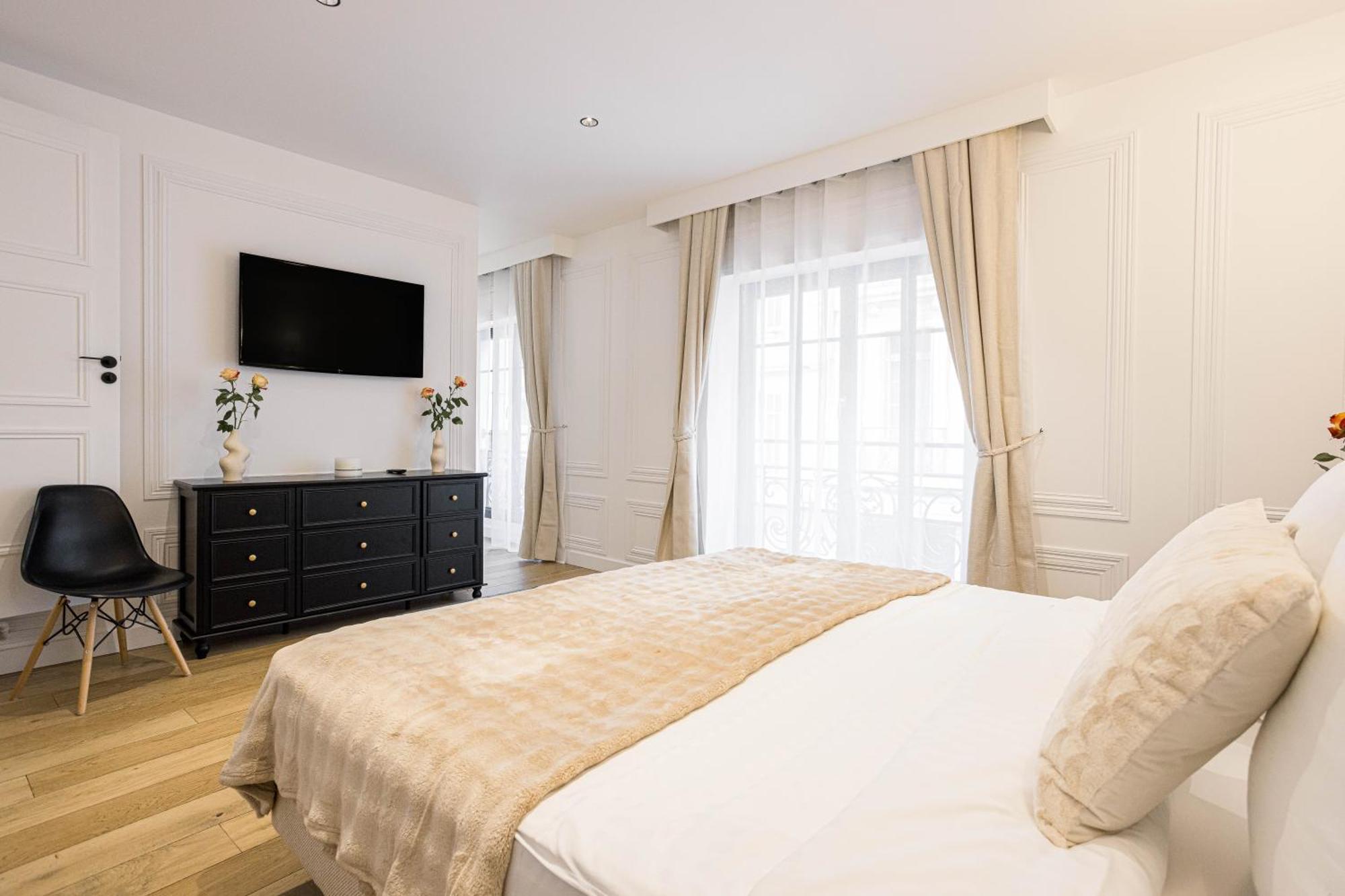 Appartement Gatsby Chic & Elegance & Billiards & Fitness & Luxury Cannes